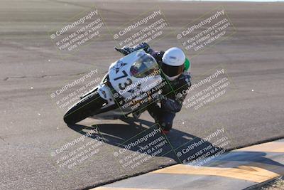 media/Dec-06-2024-CVMA Friday Practice (Fri) [[e1d1c5d4fc]]/4-Group 4 and Trackday/Session 5 (Bowl)/